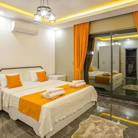 1+1 - Isitmali Havuz - Jakuzi - Balayi Villasi Vila Kaş